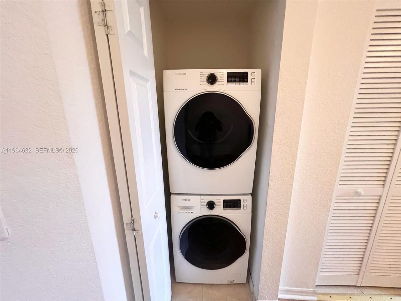 4915 Sw 140th Ter #8 - Photo 5 of 12