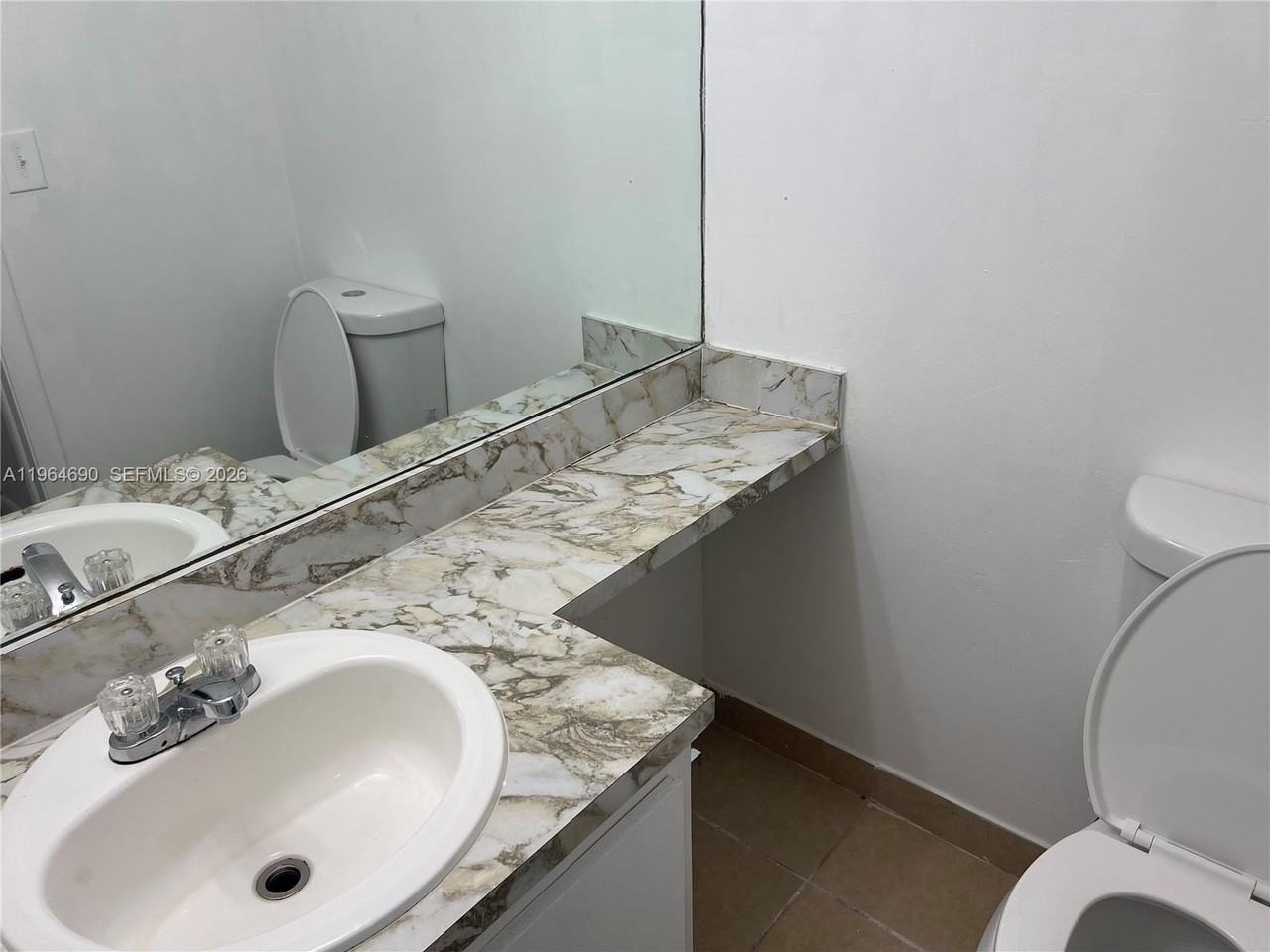 2017 Nw 46th Ave #A308 - Photo 2 of 17