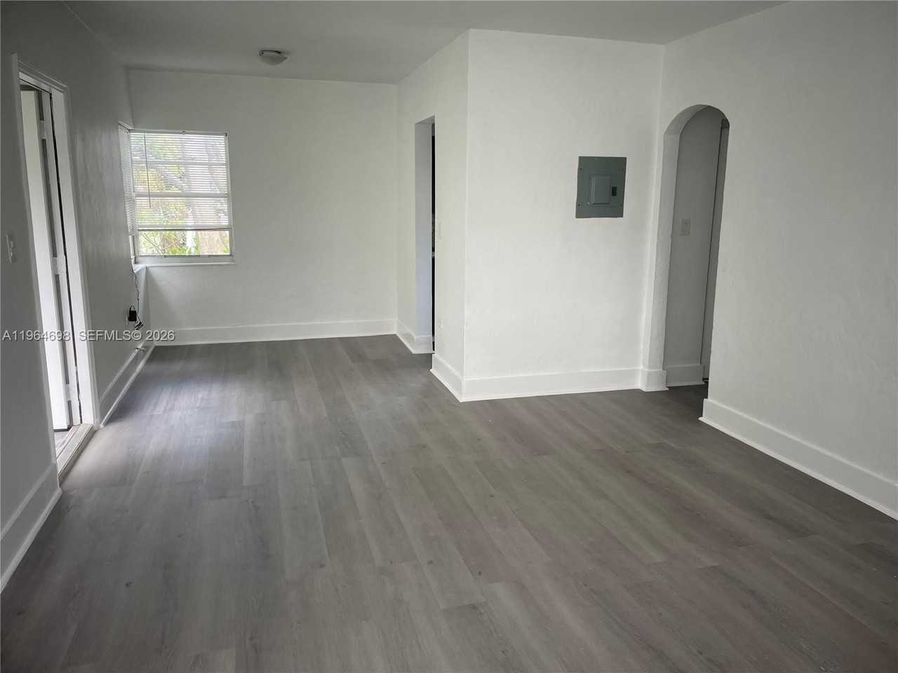 1784 Normandy Dr #4 - Photo 3 of 10