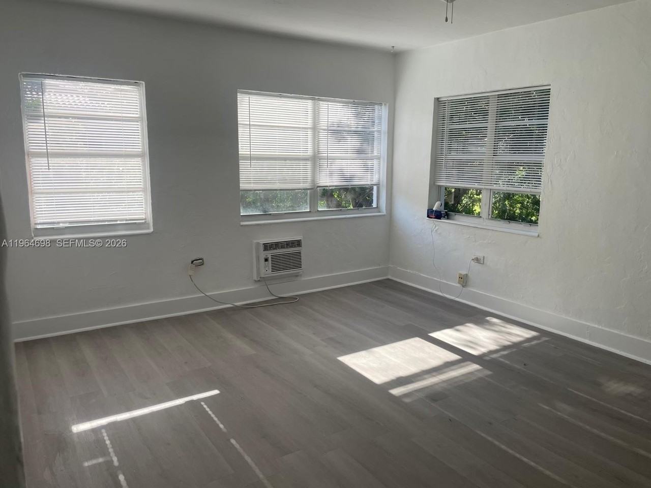 1784 Normandy Dr #4 - Photo 7 of 10