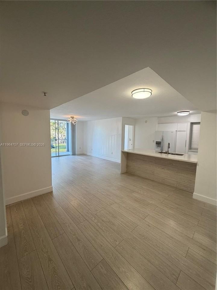 4540 Nw 107th Ave #205-11 - Photo 2 of 32