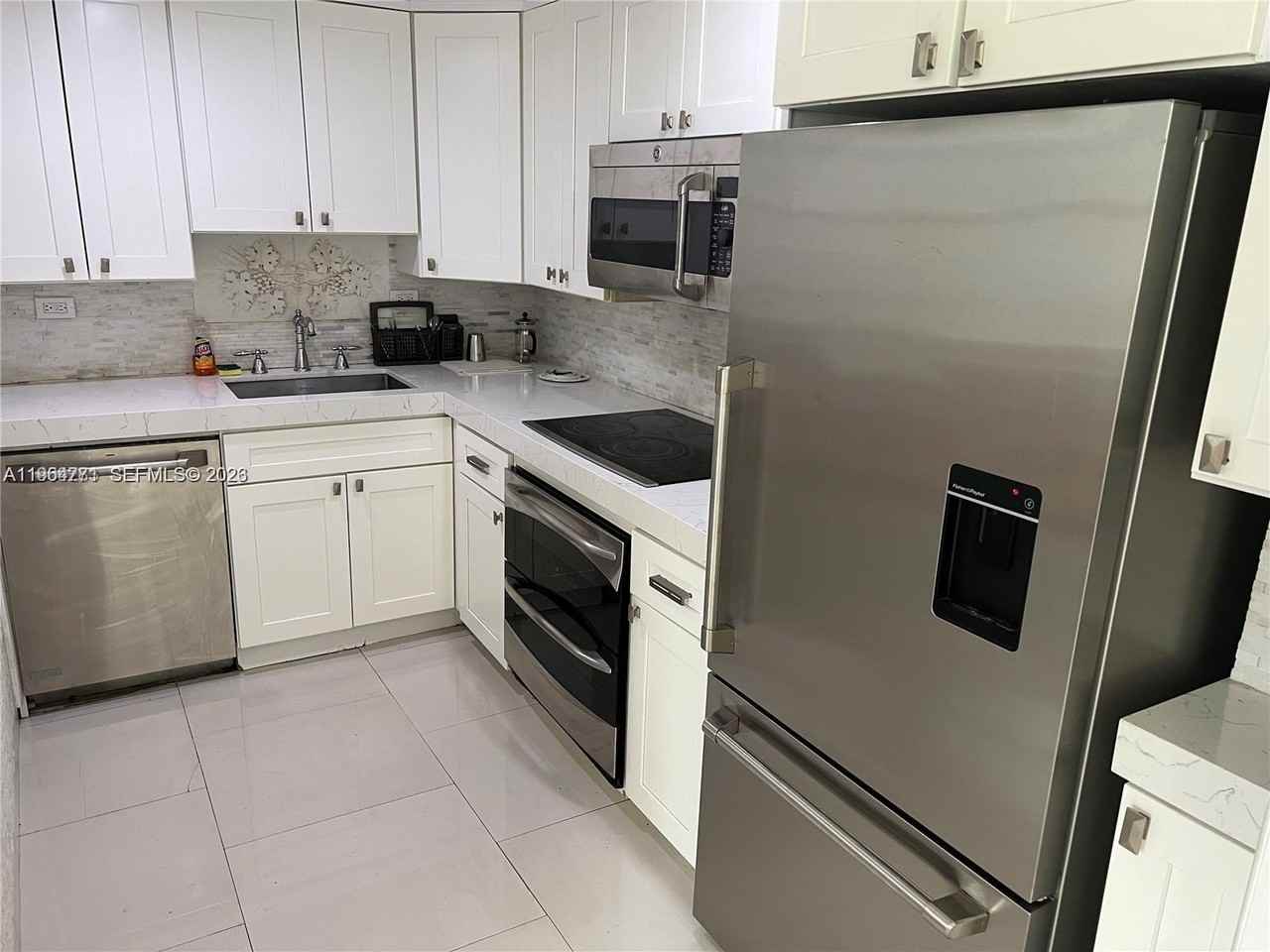 1342 Drexel Ave #202 - Photo 3 of 9