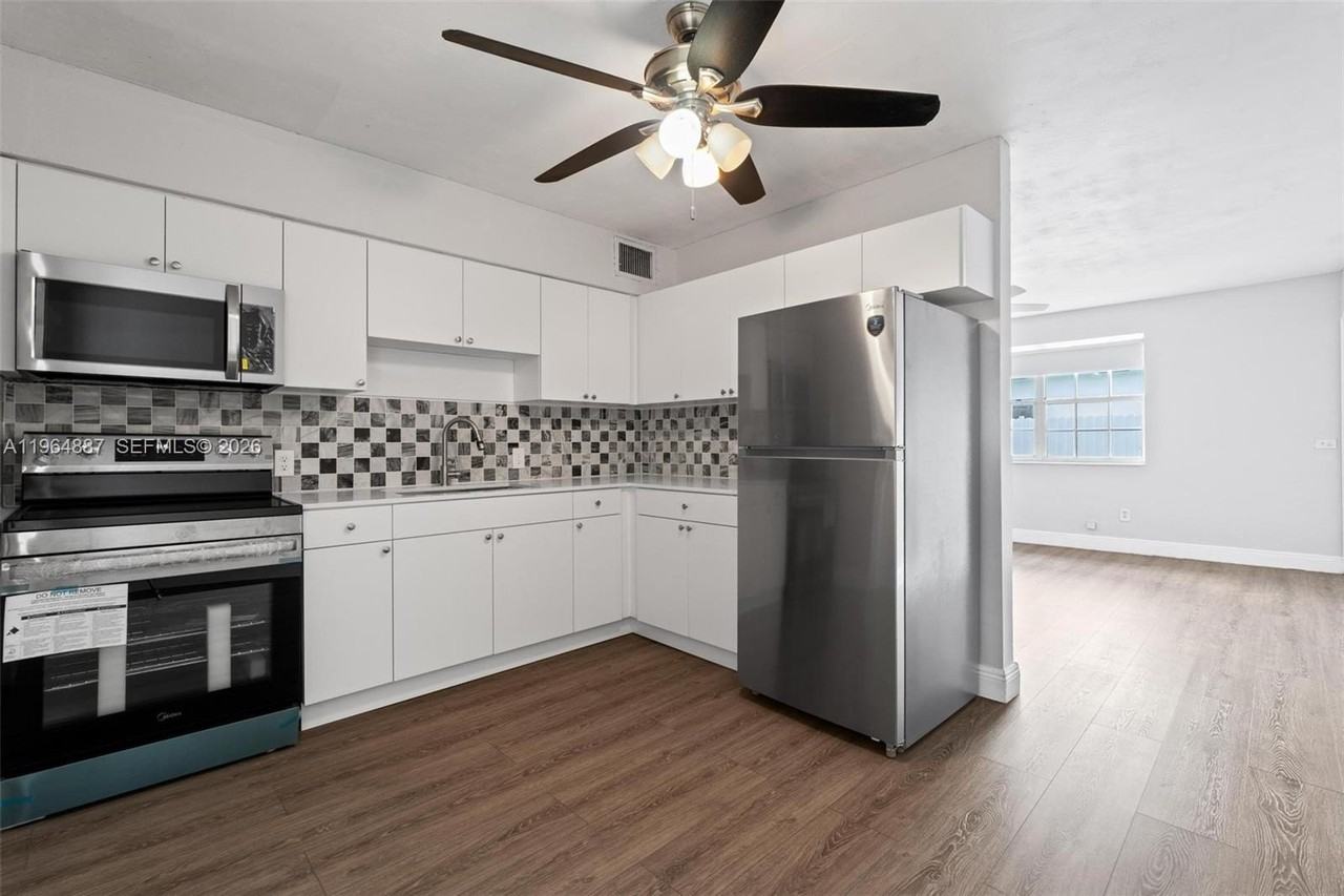 11441 Sw 2nd St #11443 - Photo 4 of 30