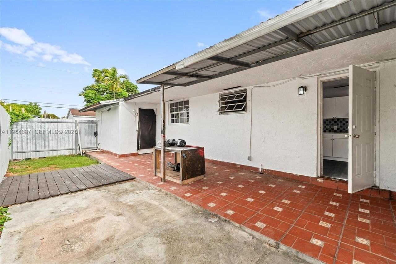 11441 Sw 2nd St #11443 - Photo 6 of 30