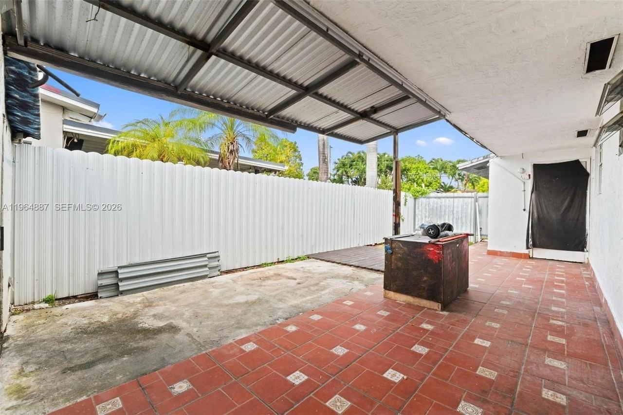 11441 Sw 2nd St #11443 - Photo 7 of 30