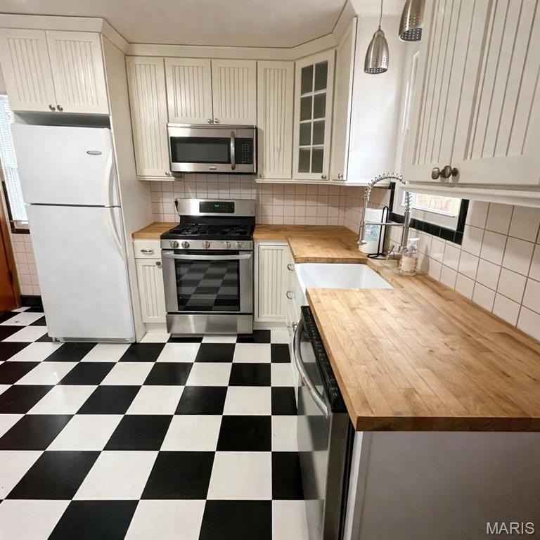 2512 Tamm Ave - Photo 4 of 7