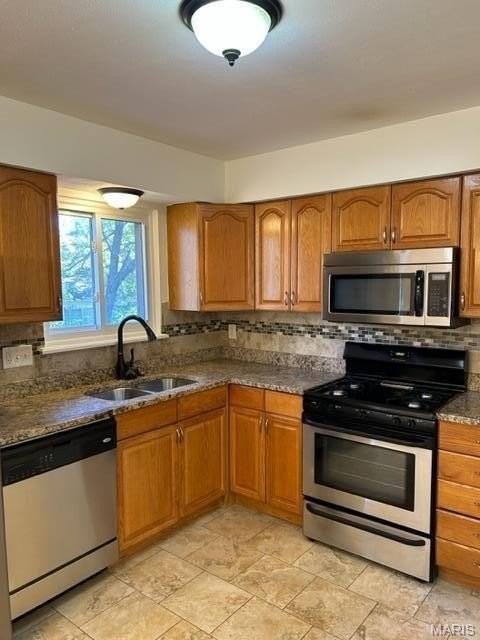 1 Braquewood Ct - Photo 4 of 23