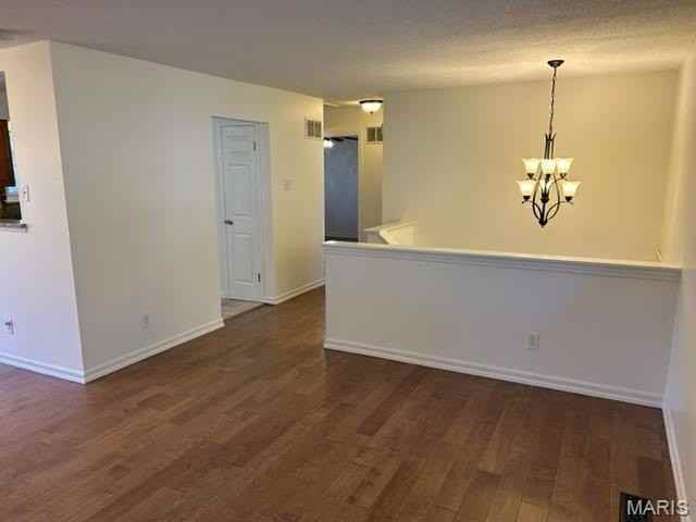 1 Braquewood Ct - Photo 7 of 23