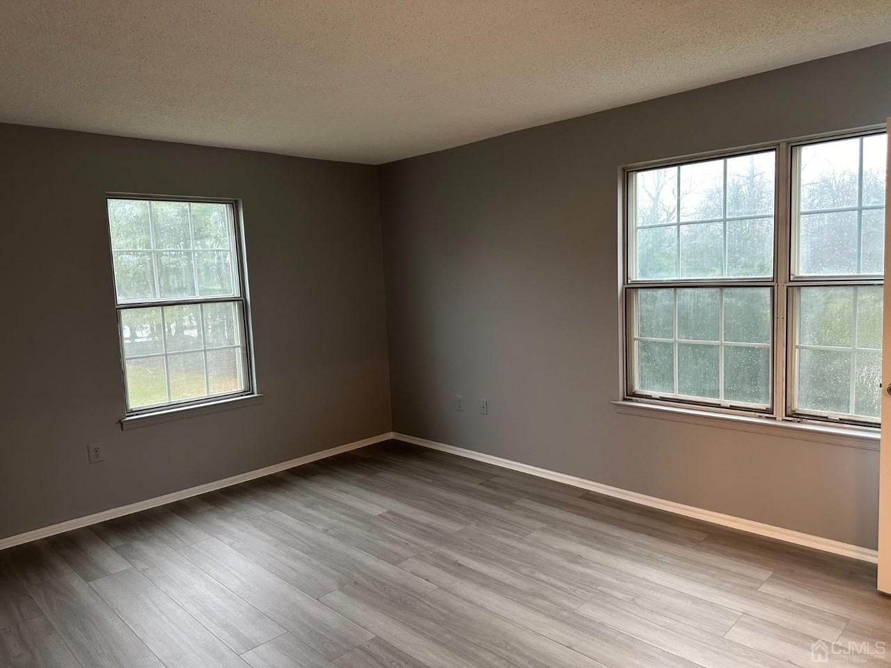 464 Northam Dr - Photo 3 of 15