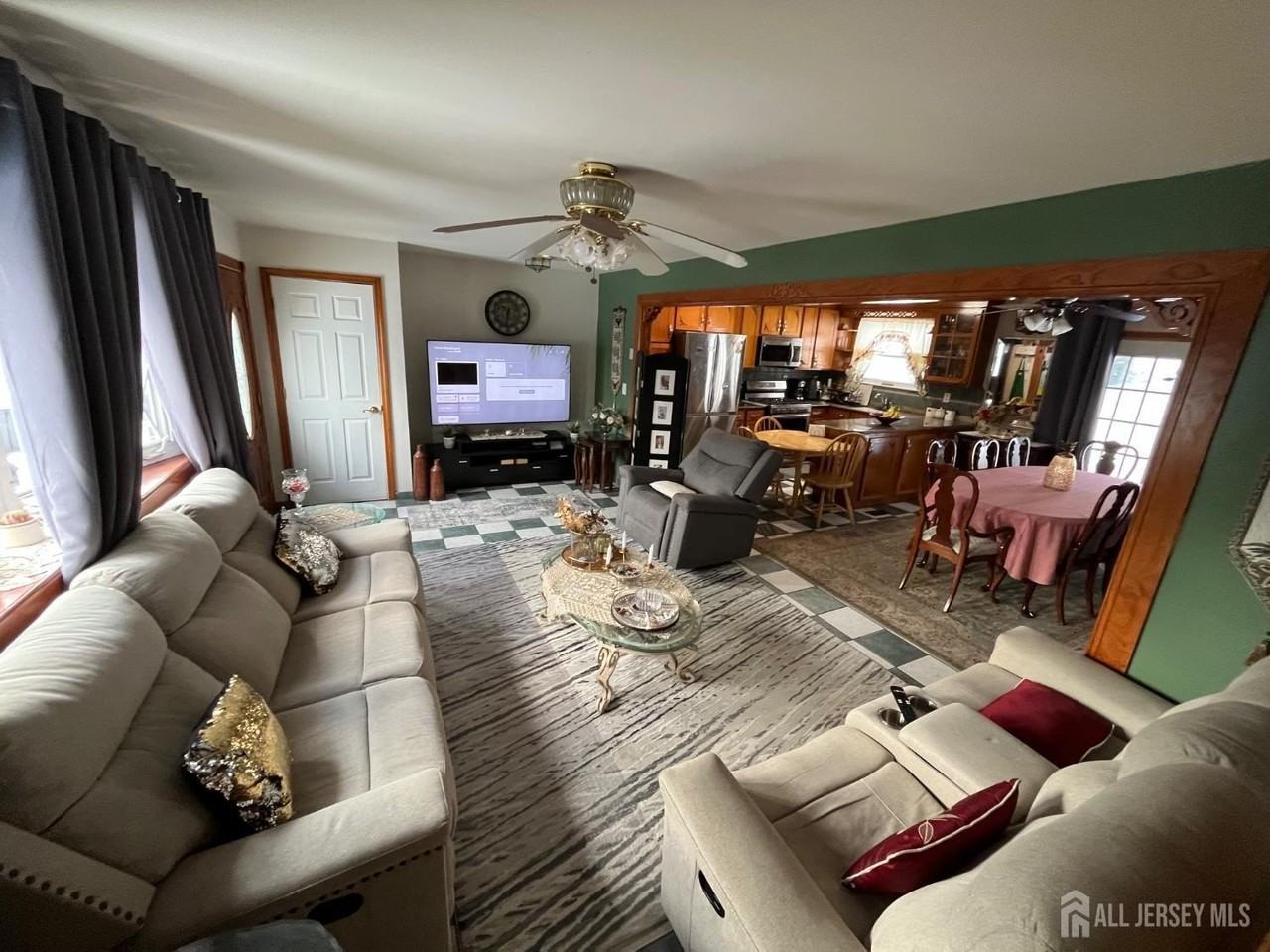 7 Sparta Ct - Photo 5 of 23