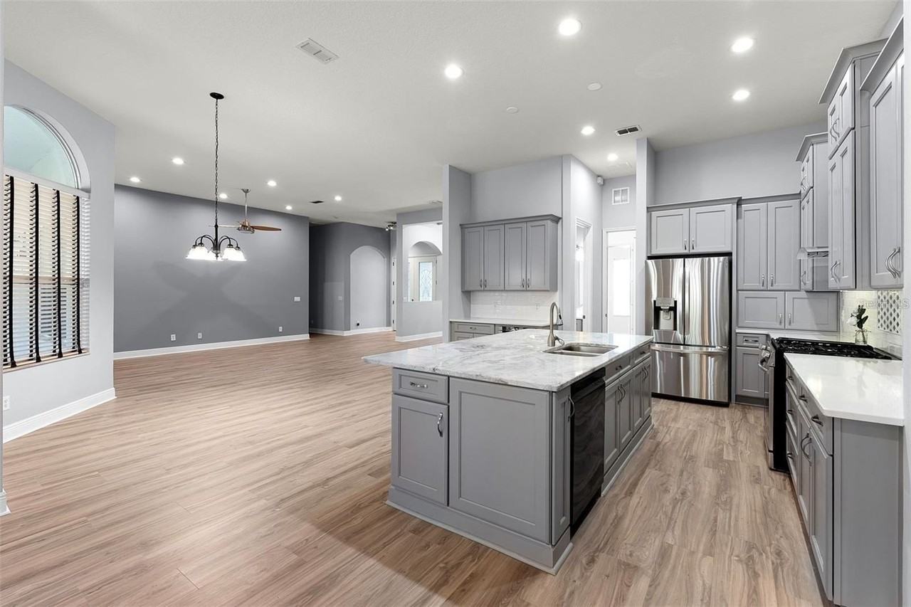 2495 Squaw Crk - Photo 3 of 50