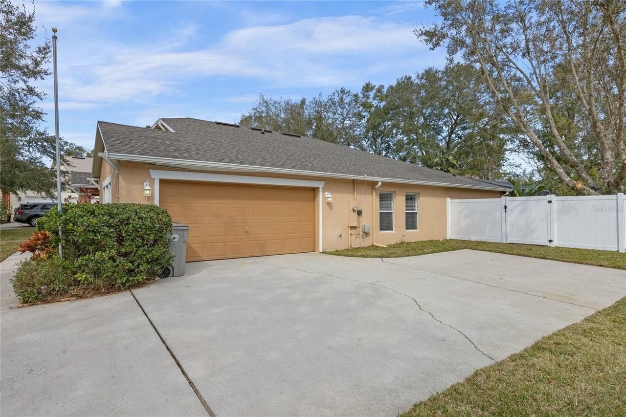 2439 Breezy Meadow Rd - Photo 7 of 50