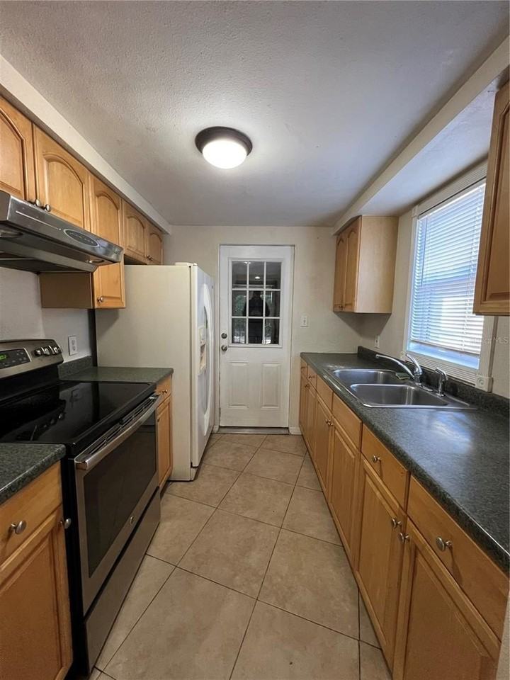 3140 Bahia Ave - Photo 7 of 15