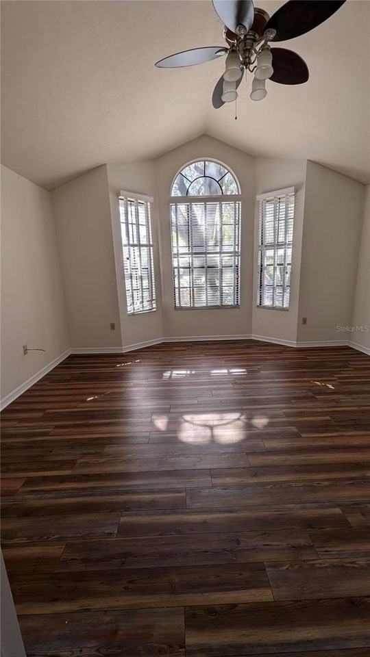 6404 Nw 42nd Rd - Photo 7 of 17