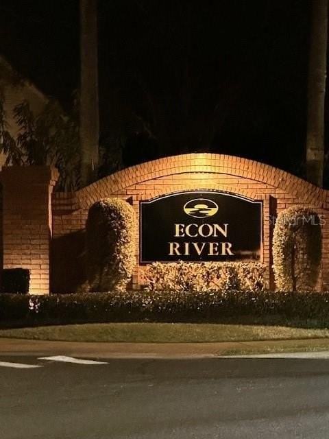 2507 Woods Edge Cir - Photo 3 of 15