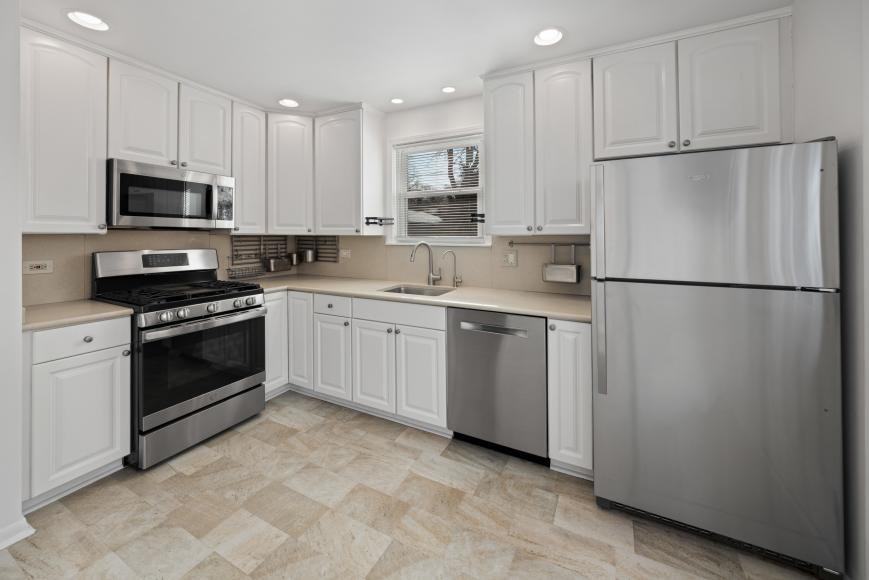 41 Hackberry Ln - Photo 2 of 10