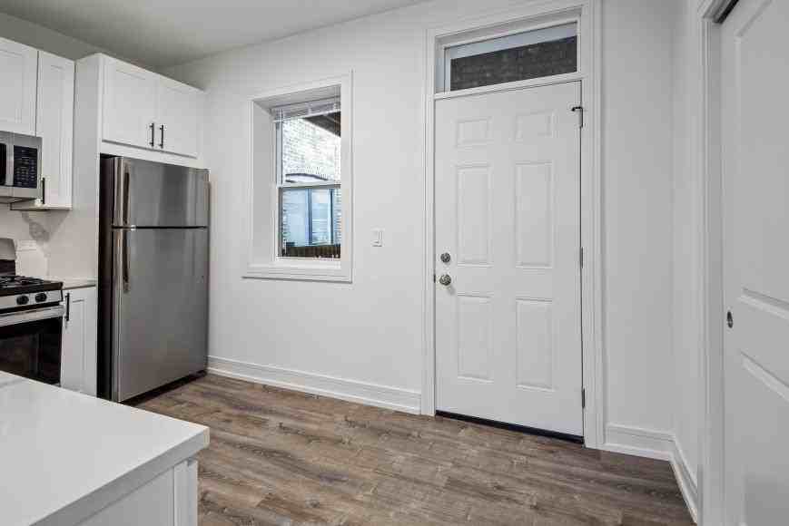 1902 N Whipple St - Photo 3 of 10