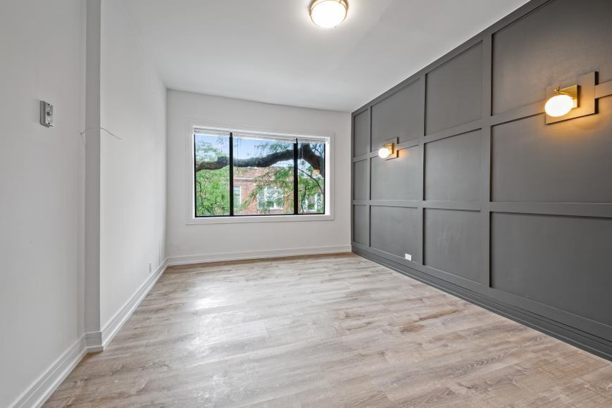 1902 N Whipple St - Photo 6 of 10