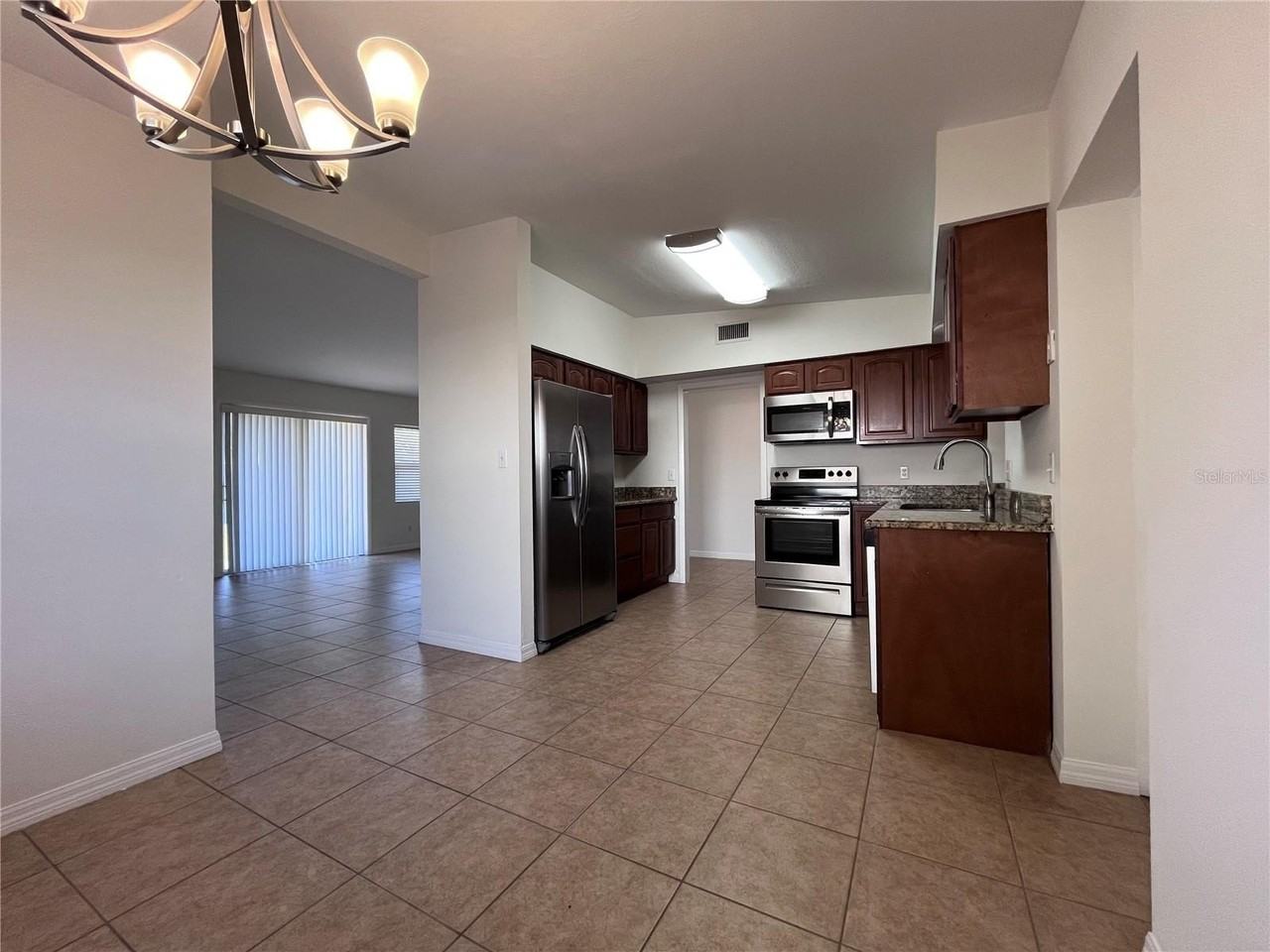 1724 Peruvian Ln - Photo 6 of 15