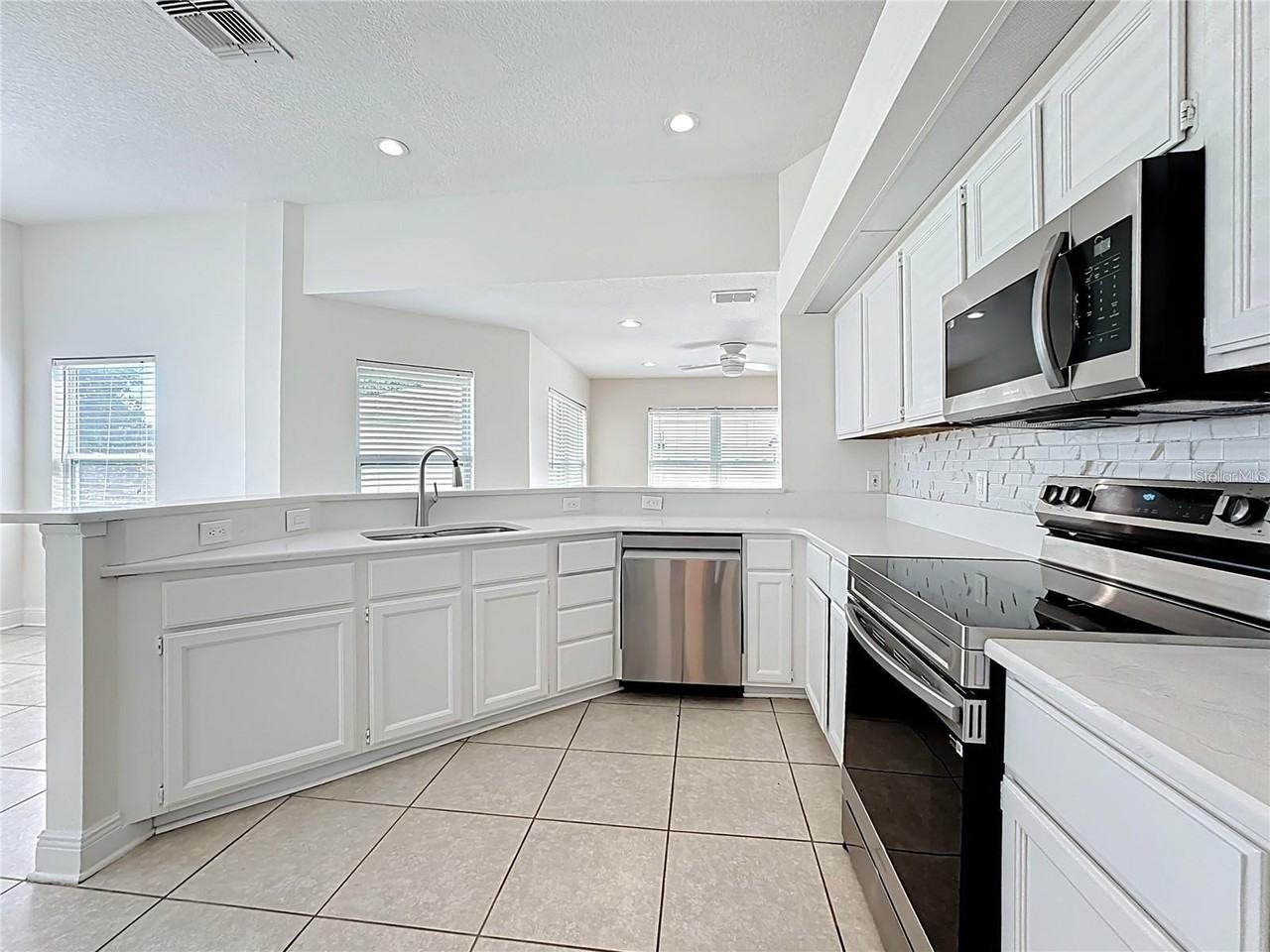 1722 Wood Violet Dr - Photo 3 of 20