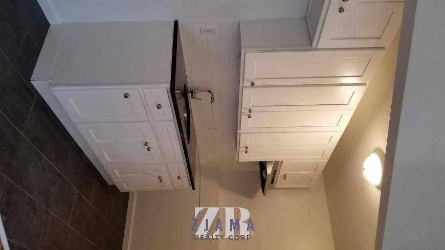 142 Saint Pauls Pl - Photo 2 of 4