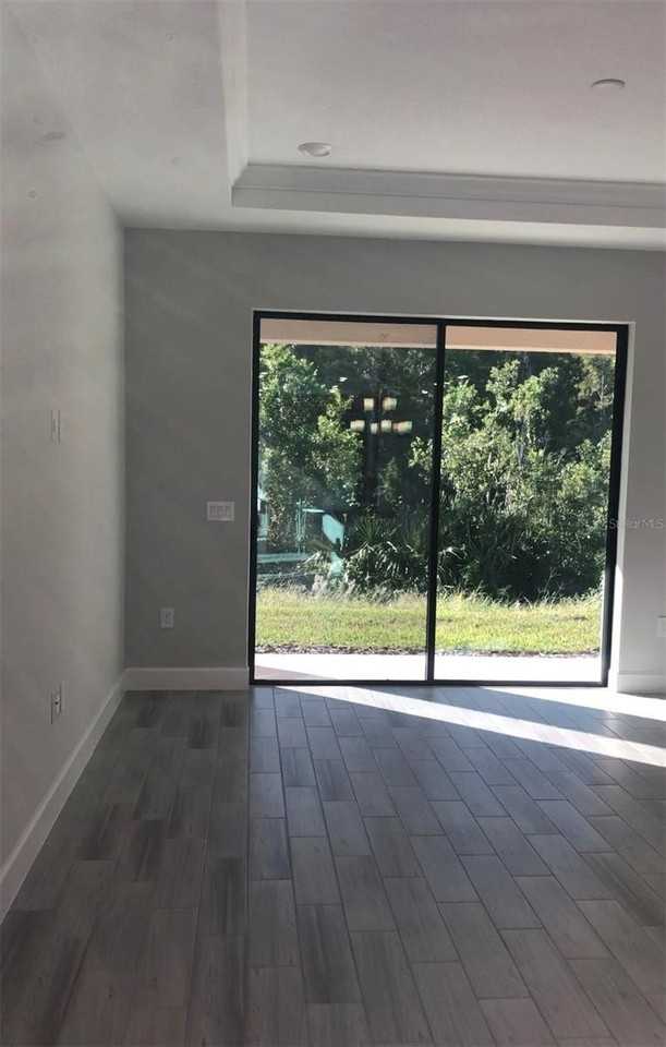 1360 Lombardi Ct - Photo 3 of 7