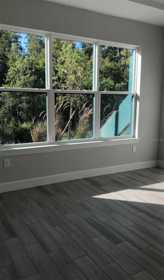 1360 Lombardi Ct - Photo 4 of 7