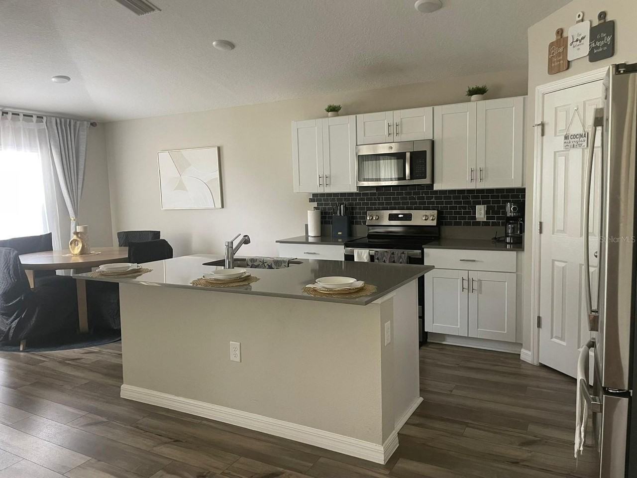 5365 Maddie Dr - Photo 4 of 50