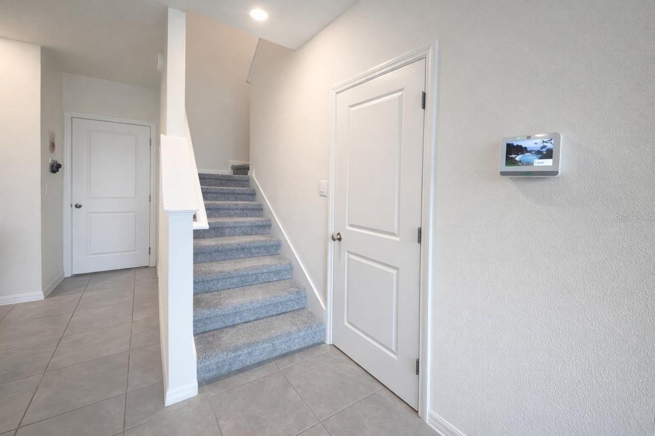 400 Preston Cove Dr - Photo 6 of 23