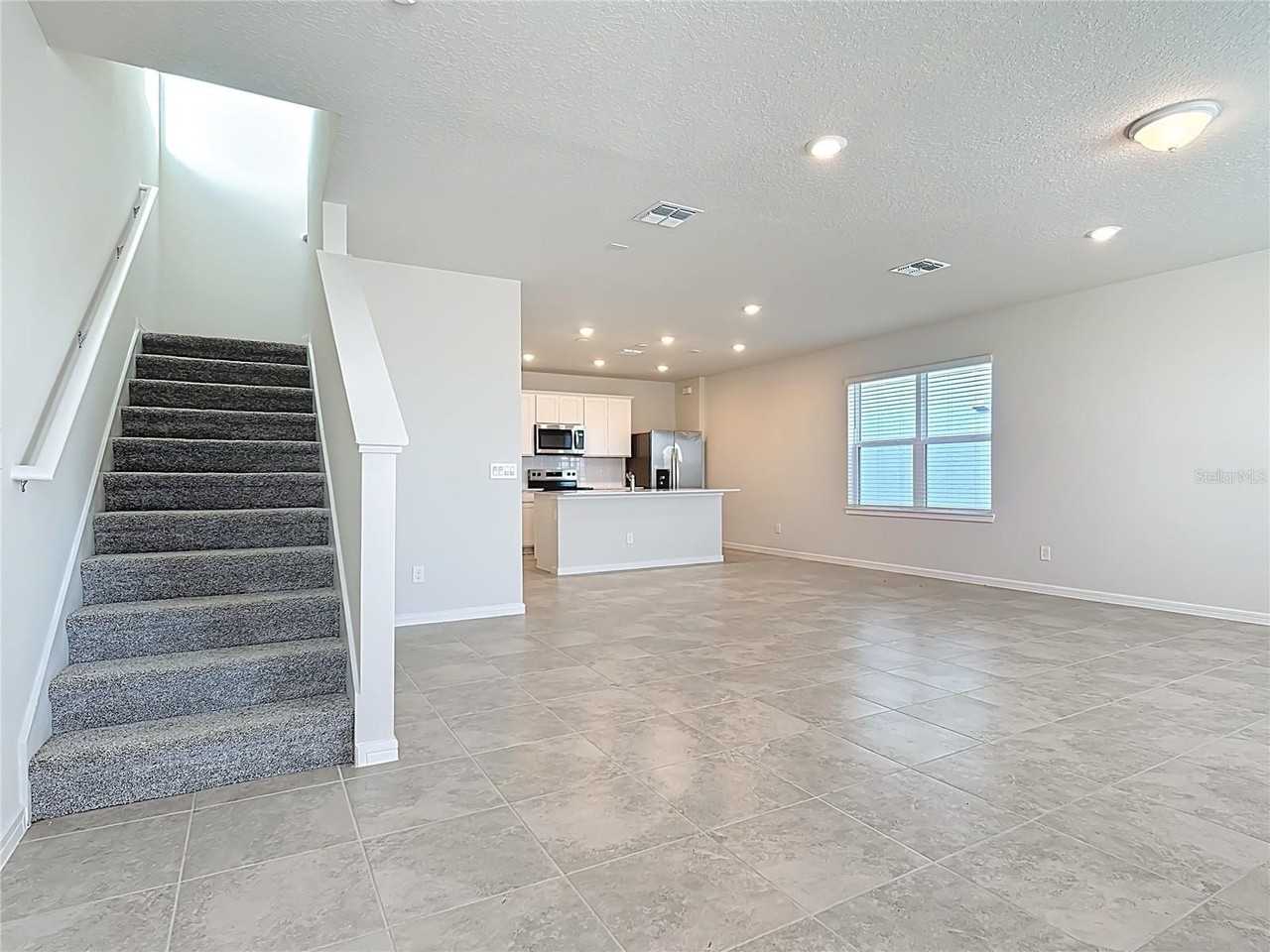 Southbury Dr - Photo 7 of 38