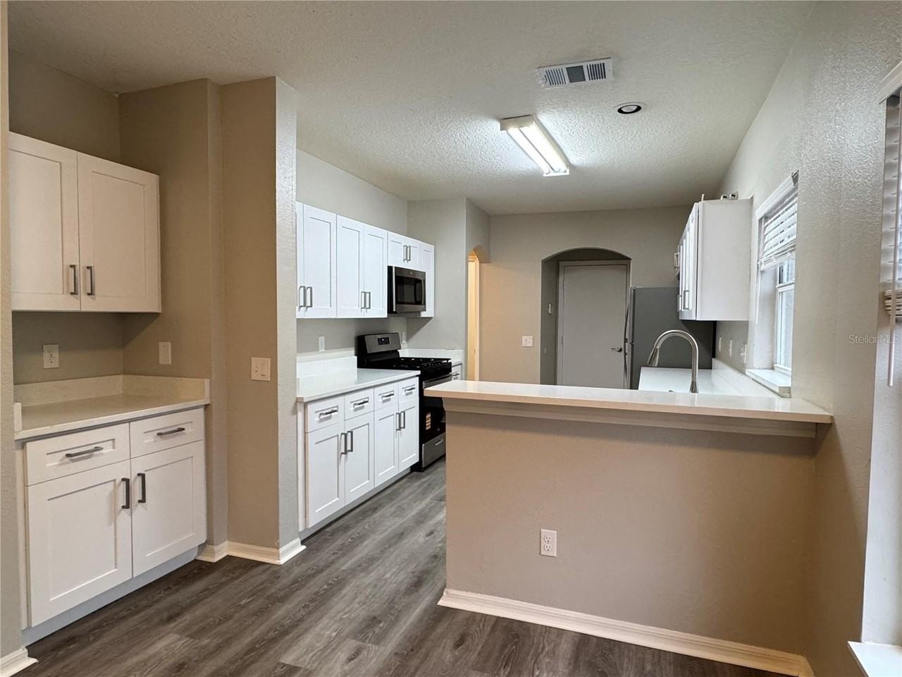 14938 Deer Meadow Dr - Photo 6 of 47