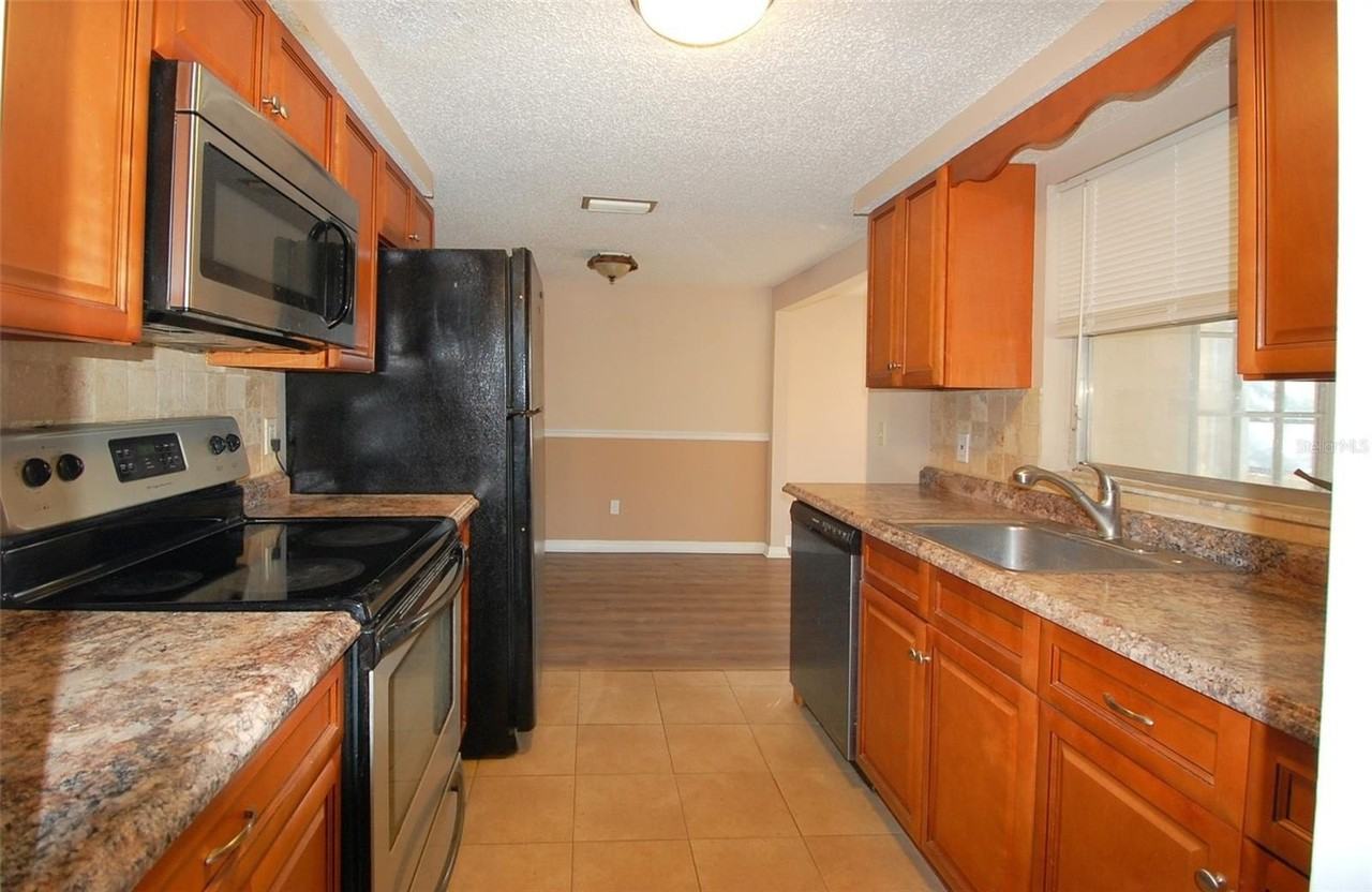 7814 Topay Ln - Photo 4 of 12