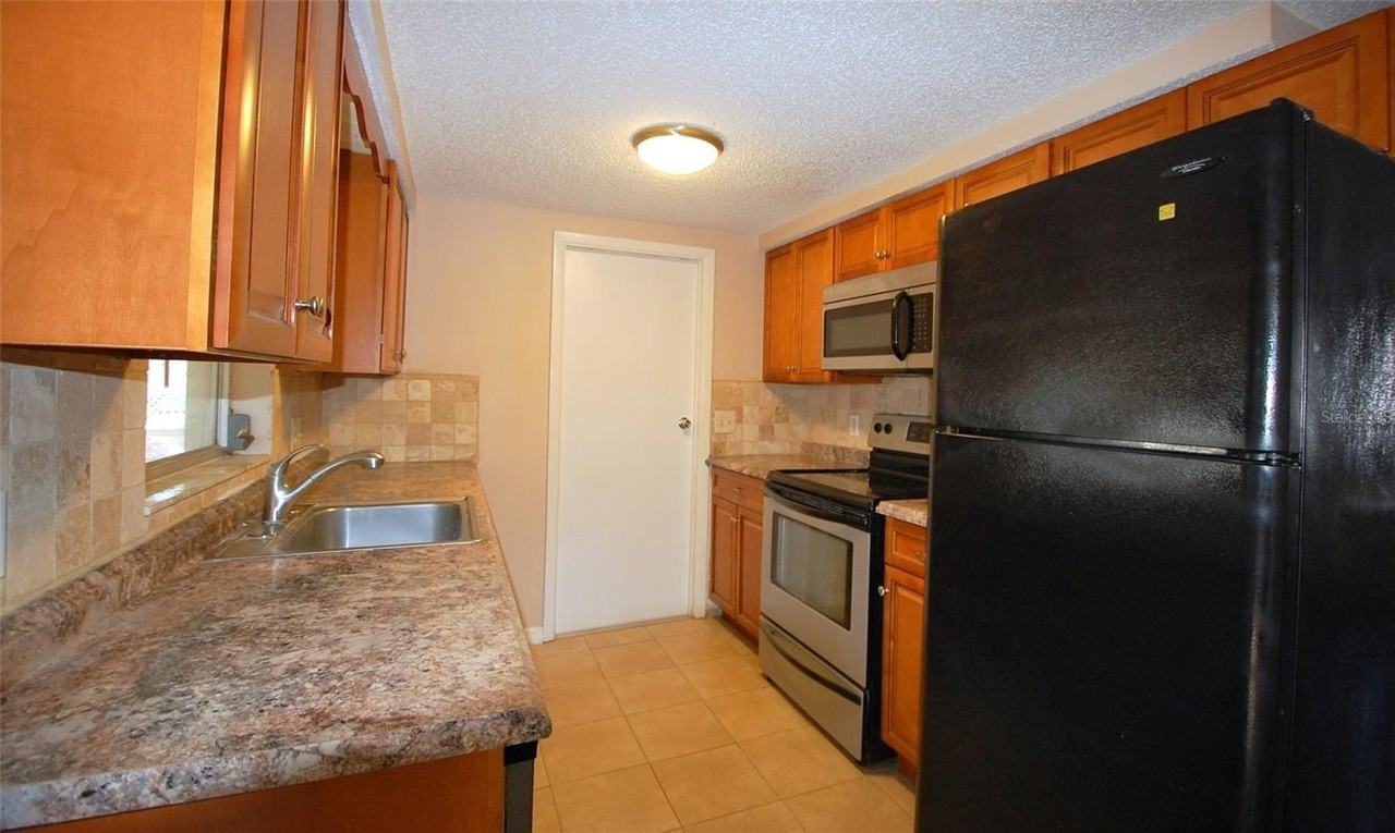 7814 Topay Ln - Photo 5 of 12