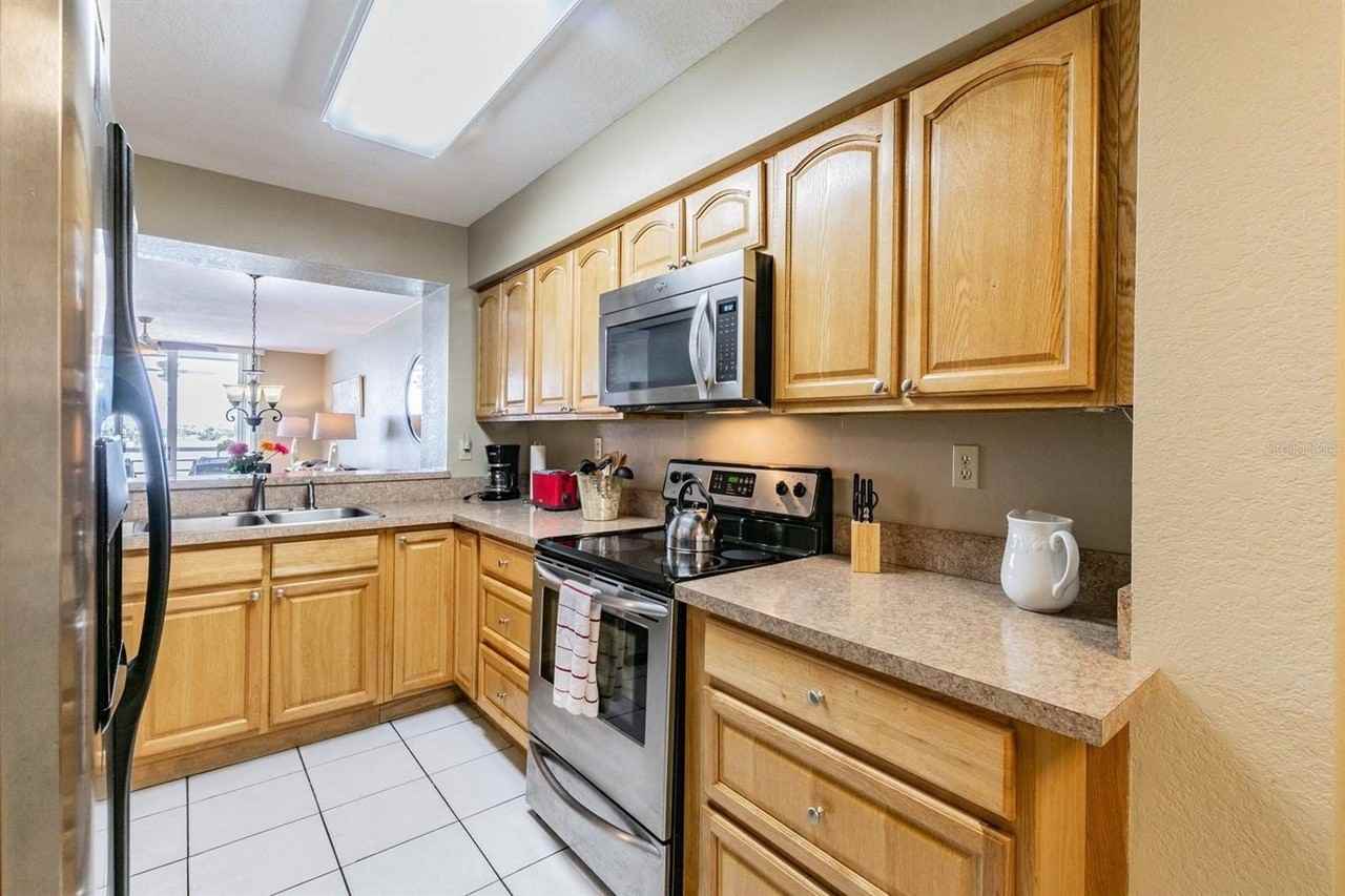 5701 Bahia Del Mar Cir #403 - Photo 5 of 28