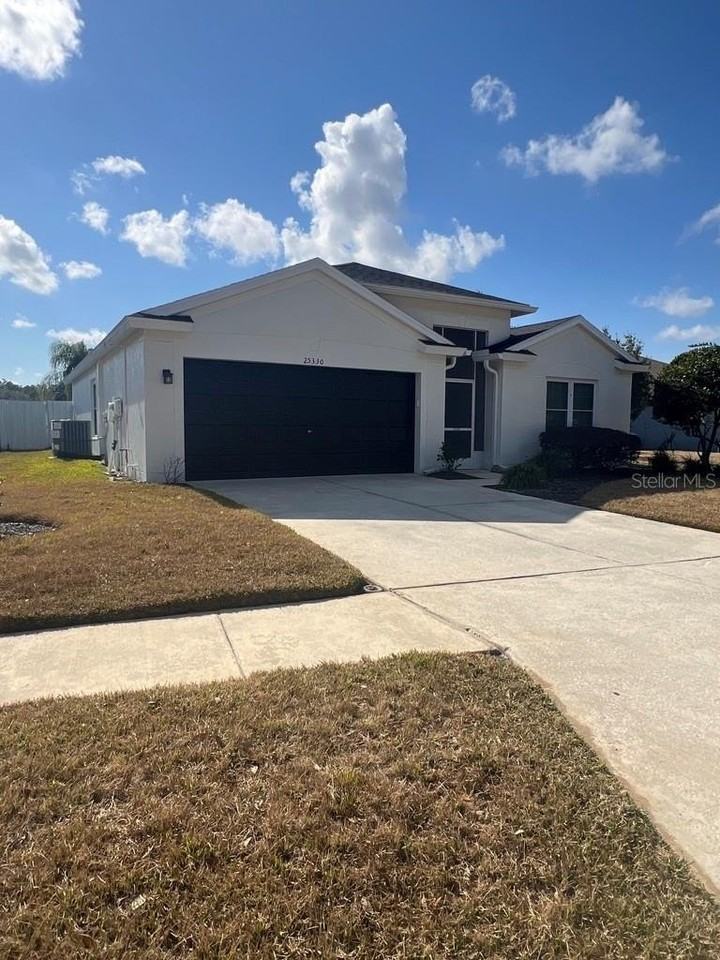 25330 Flying Ebony Ln - Photo 2 of 27