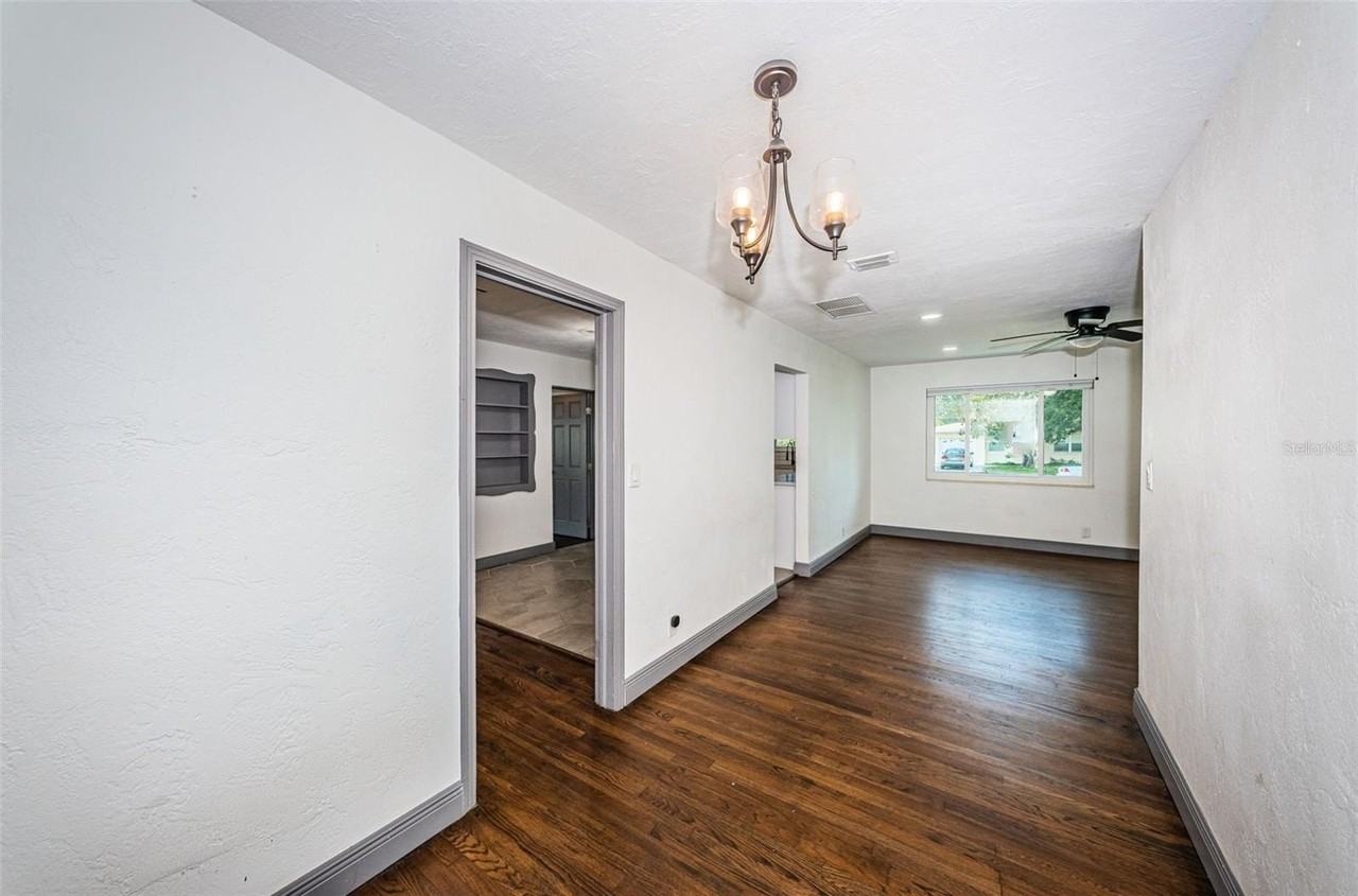 618 40th Ave N - Photo 4 of 37