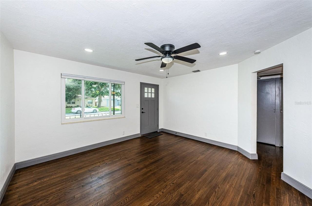 618 40th Ave N - Photo 6 of 37