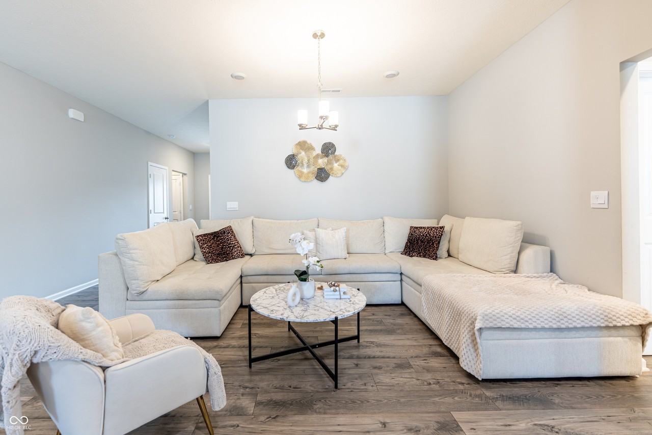 354 Limerick Ln - Photo 5 of 24