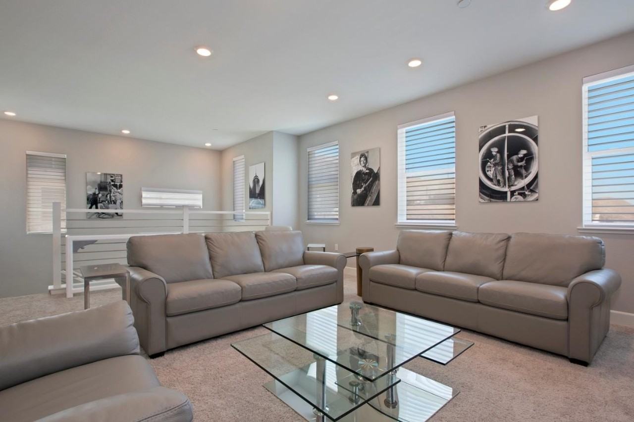 2986 Lina St - Photo 2 of 20