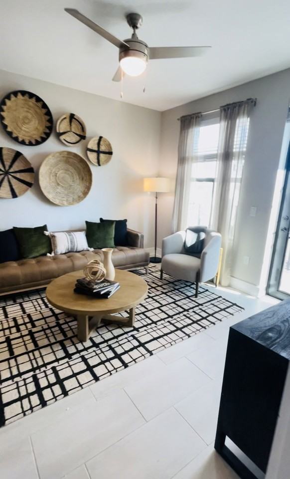 Nw 2nd Ave #402 - Photo 4 of 8