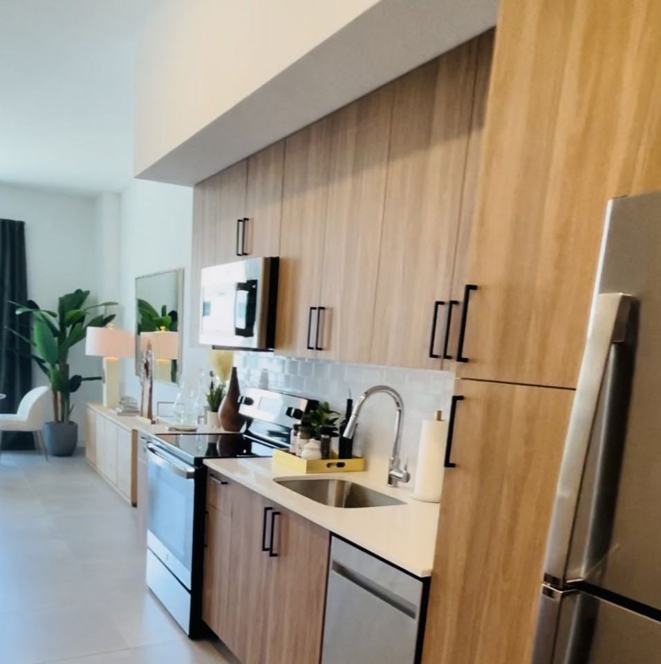 Nw 29th St #905 - Photo 3 of 8