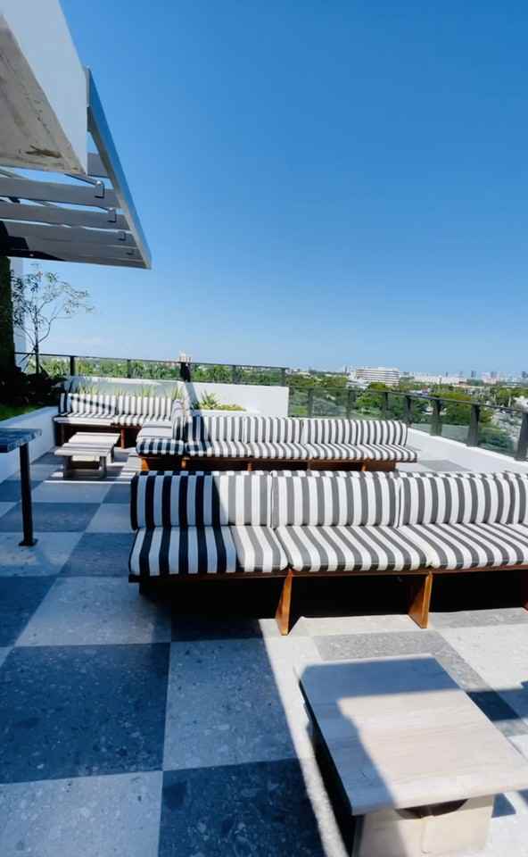 Ne 110th Ter #706 - Photo 5 of 8