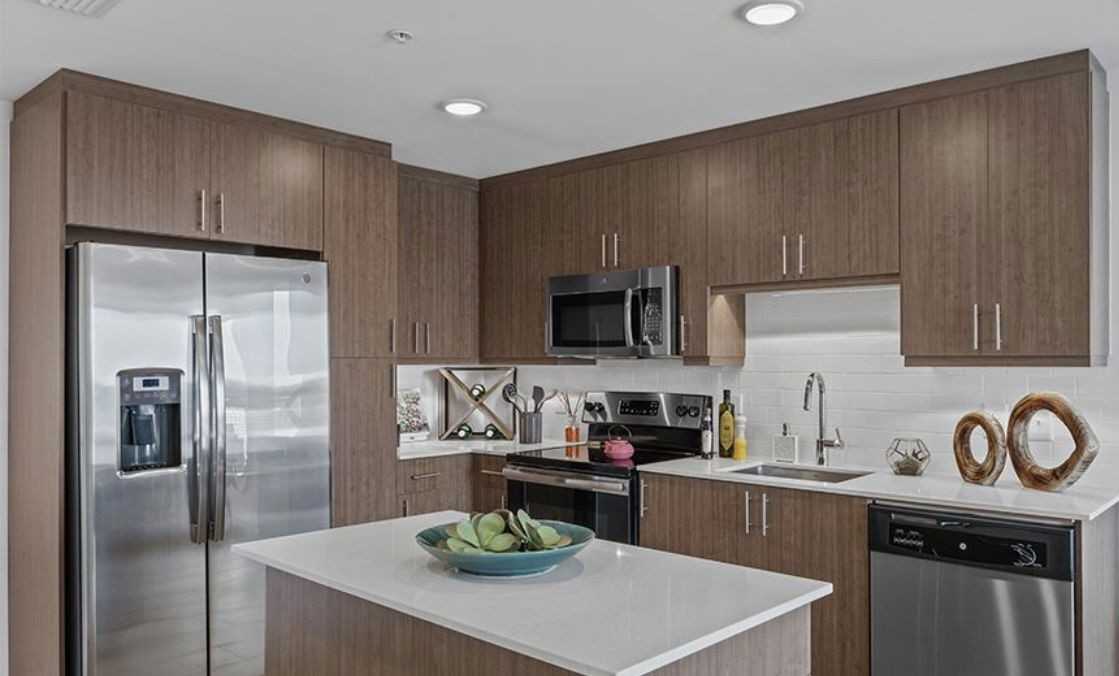 W 30th St #209 - Photo 2 of 8