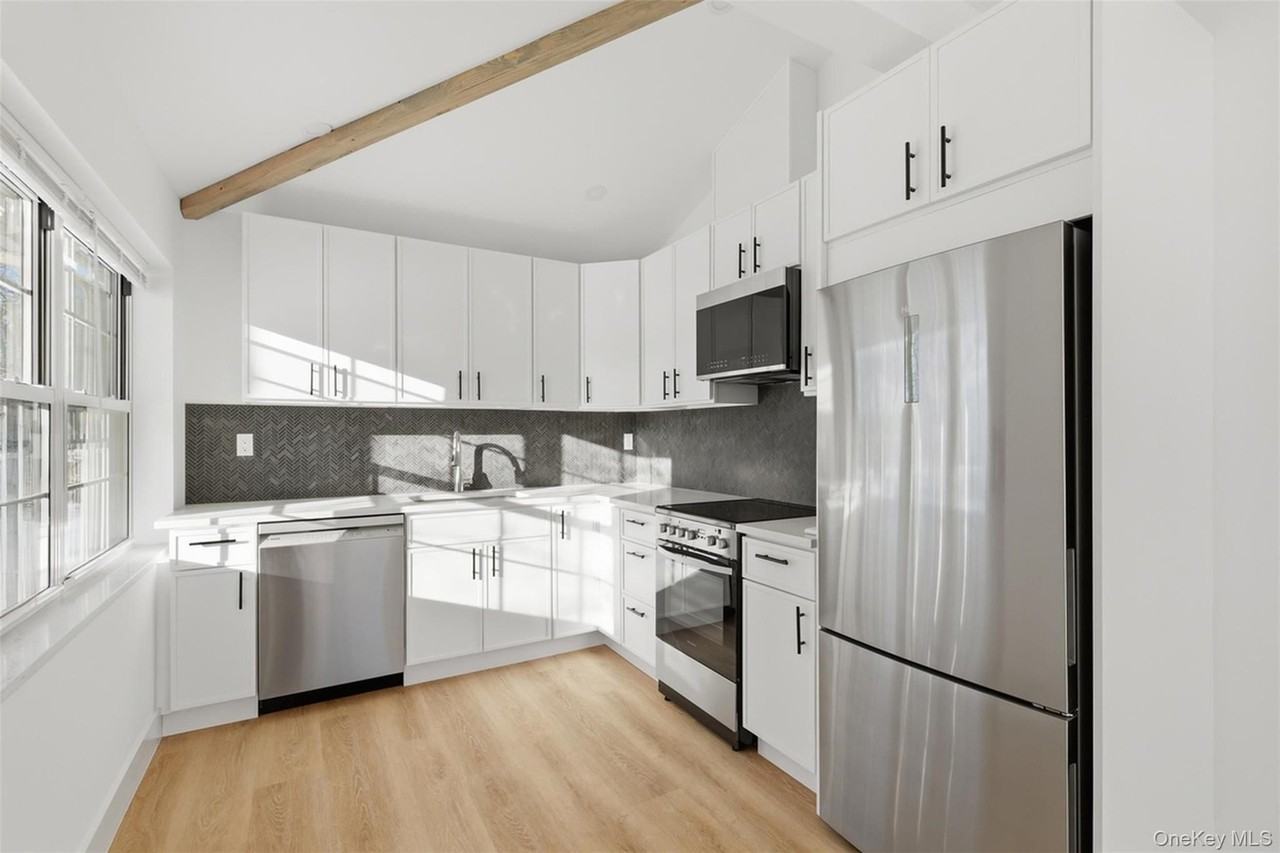 134 E Main St - Photo 2 of 34