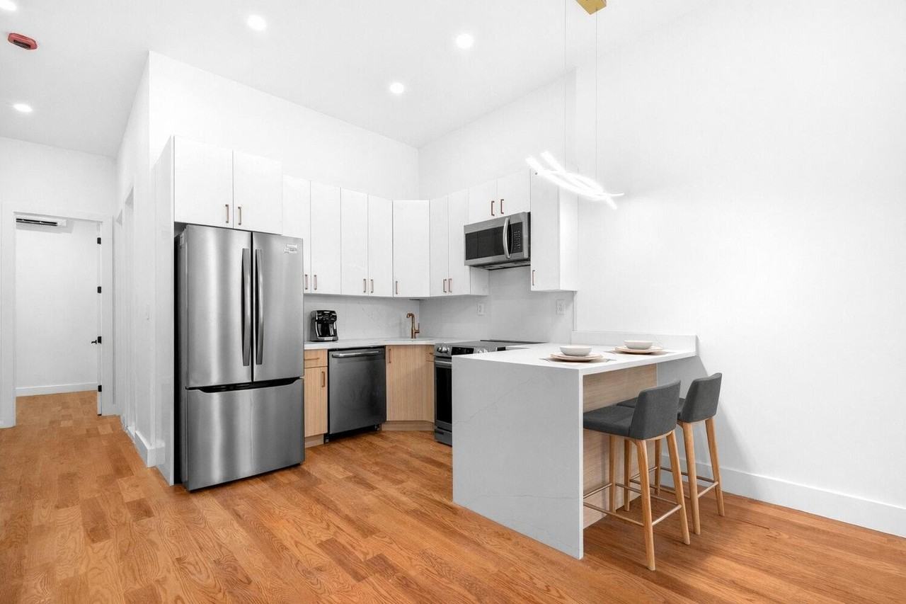 118 W 124th St #1 - Photo 2 of 9