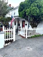 featured image of 3 Muller Ave