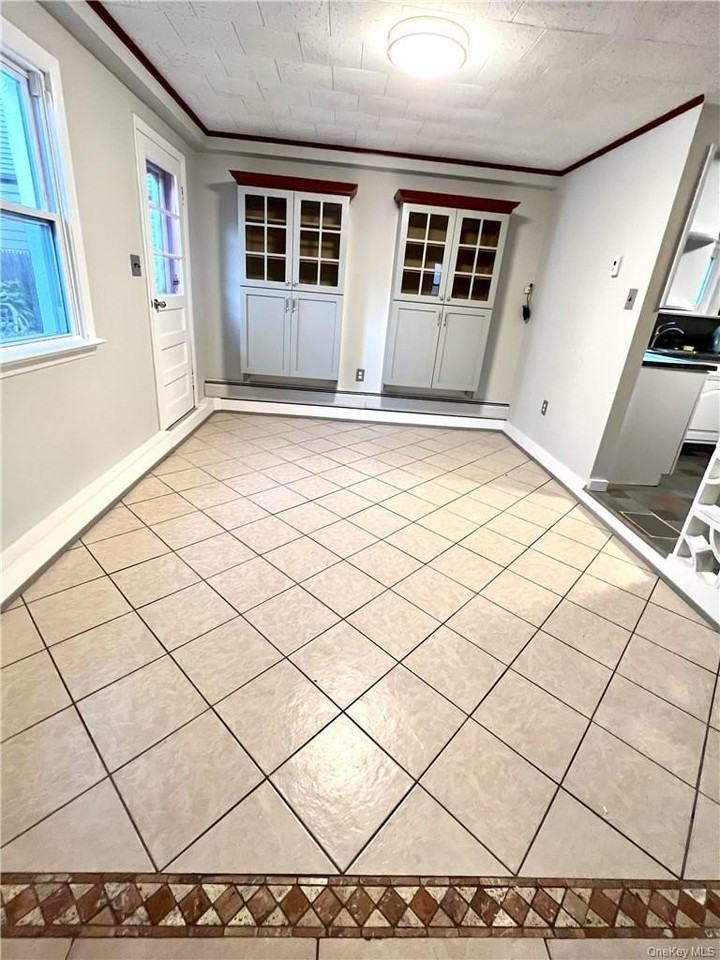 3 Muller Ave - Photo 5 of 15