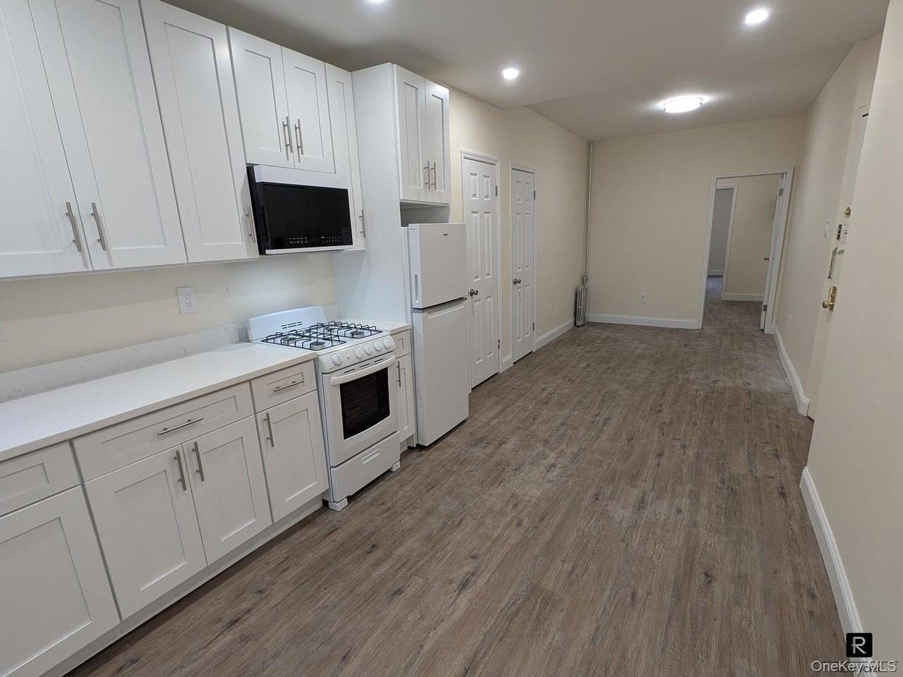 178 Nevins St Apt 2r #2R - Photo 3 of 6