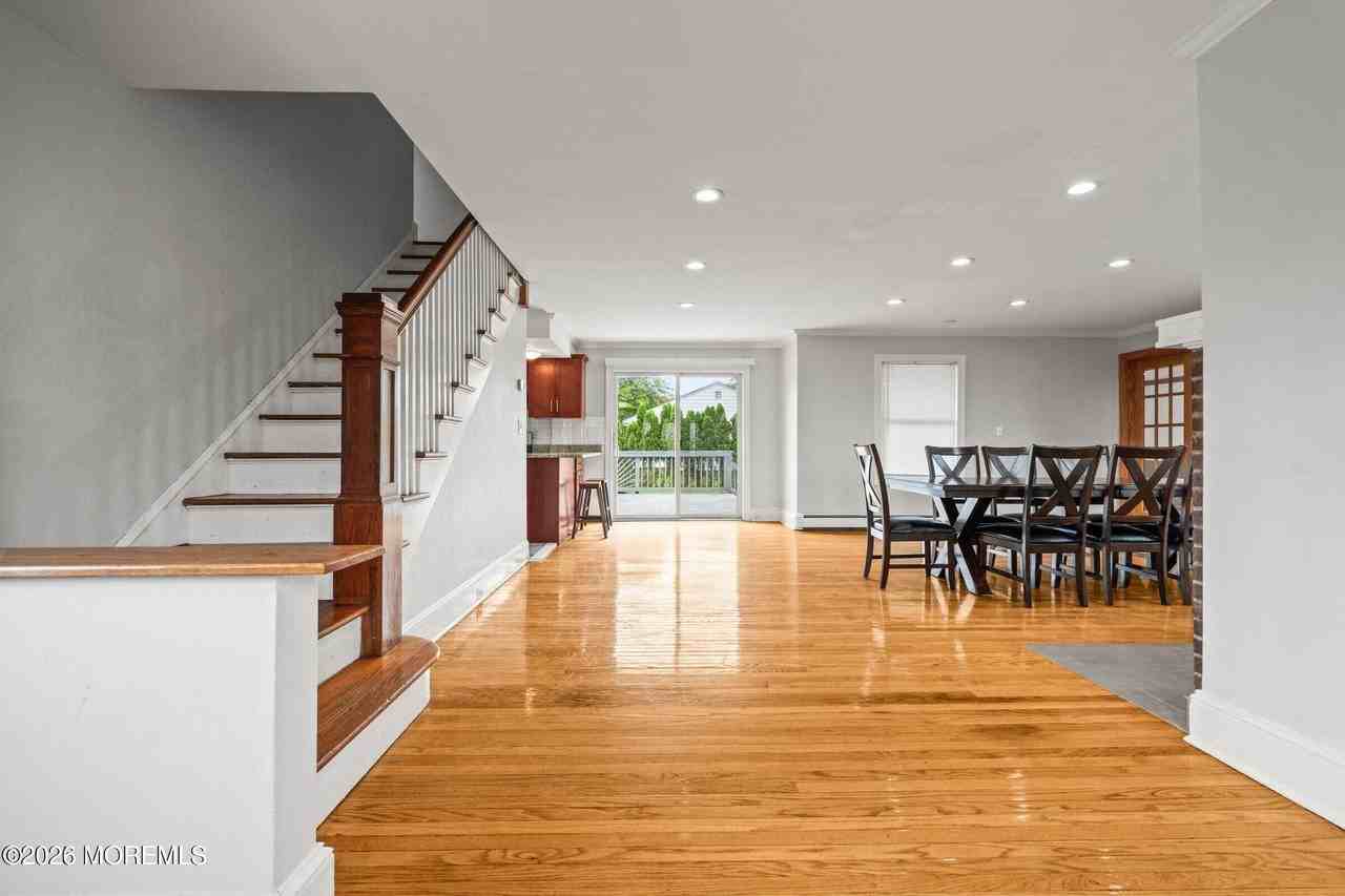 334 Norgrove Pl - Photo 6 of 16