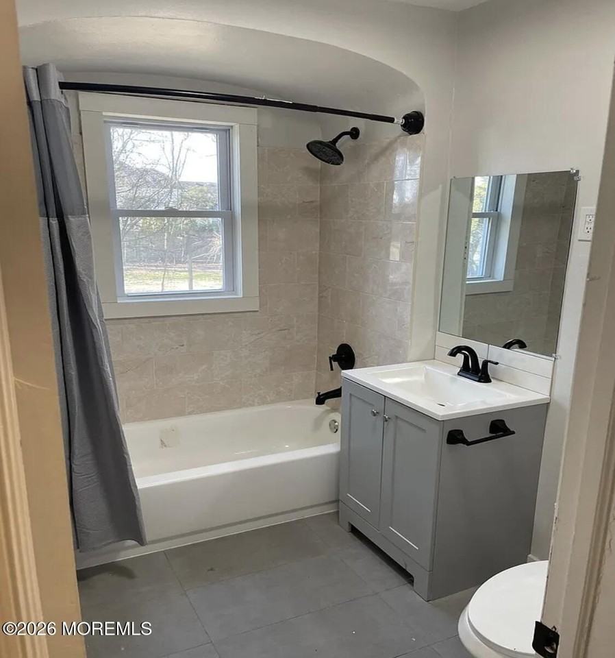 721 Hyson Rd - Photo 5 of 7